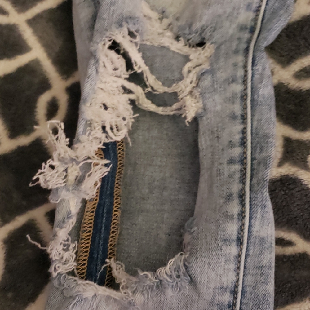 Jeans - Picture 2 of 3